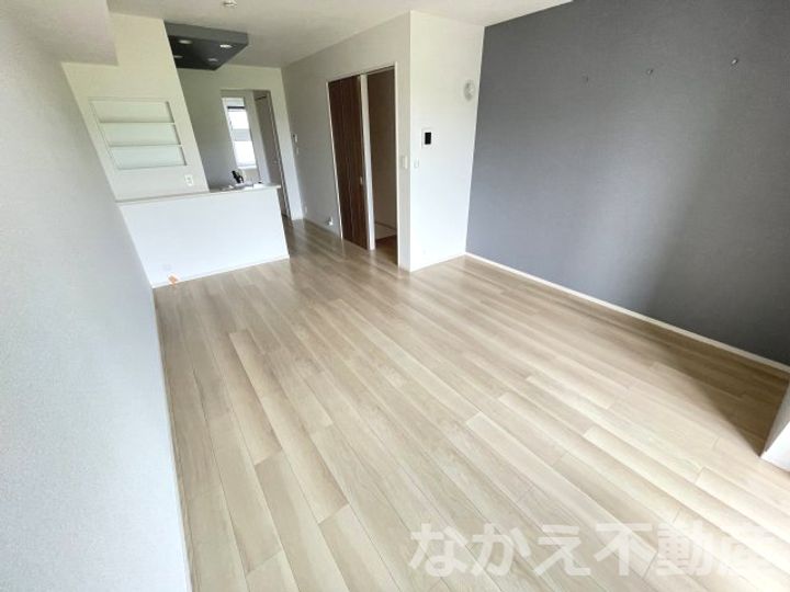 徳島県阿南市見能林町林崎(アパート)の賃貸物件の居間