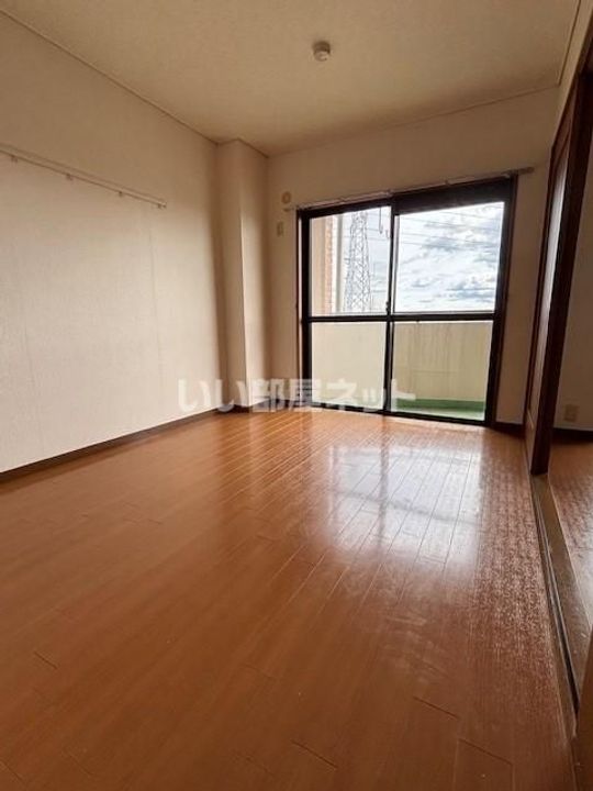 アドヴァンスの居間