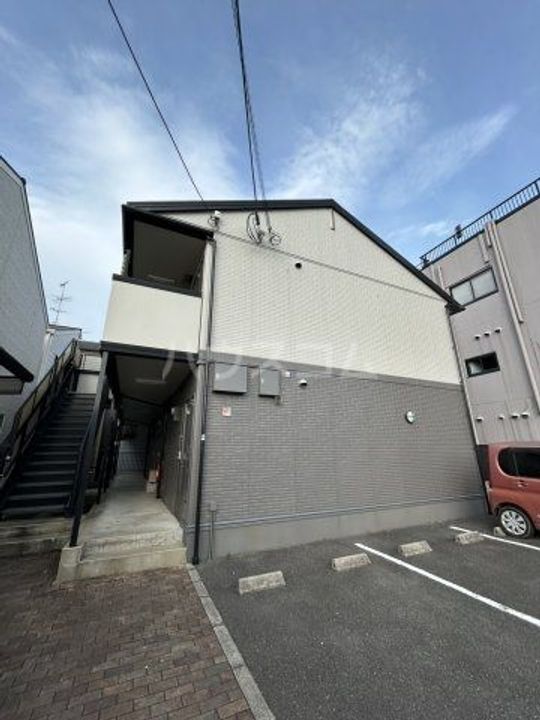 レスプランドールの外観