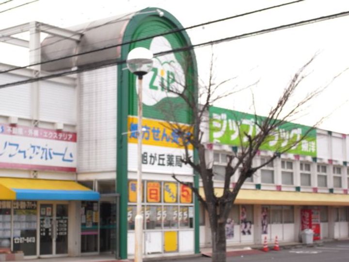 イーストリバティーの周辺