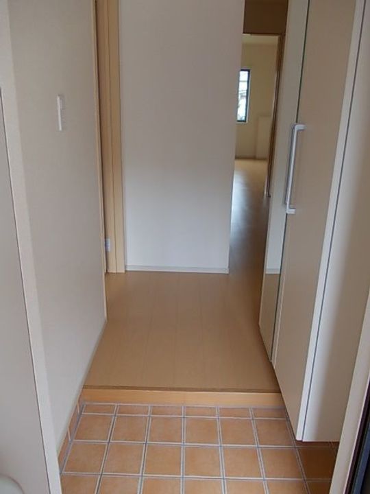 兵庫県豊岡市梶原(アパート)の賃貸物件の玄関