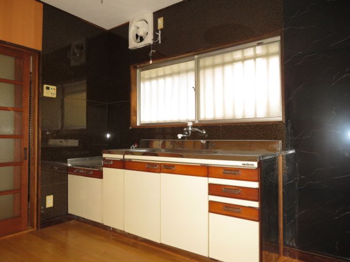 三重県伊勢市神久3(一戸建)の賃貸物件のキッチン