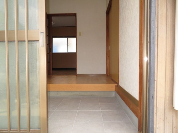 三重県伊勢市神久3(一戸建)の賃貸物件の玄関