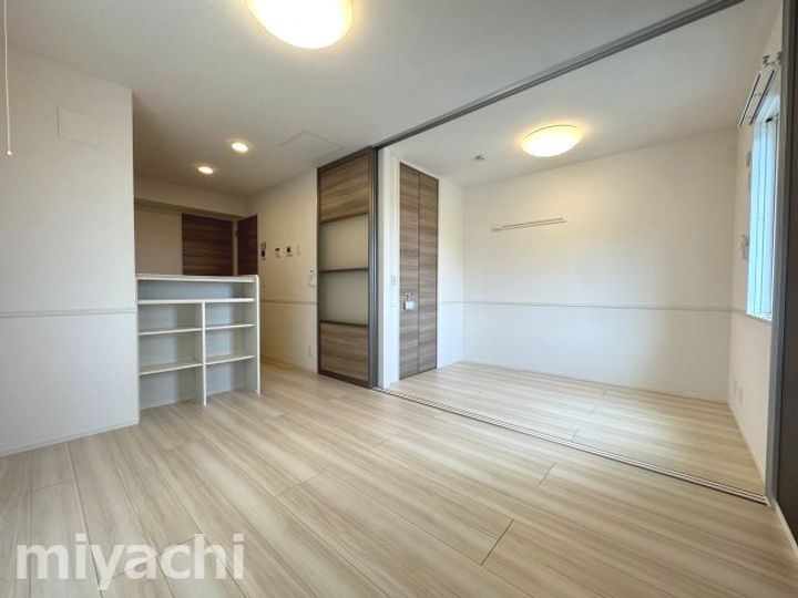 徳島県徳島市南庄町4(マンション)の賃貸物件の居間