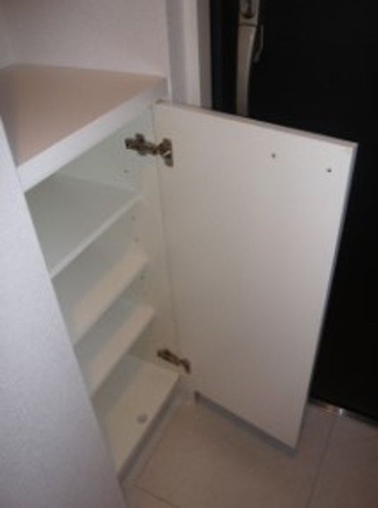 ルクレ難波の玄関