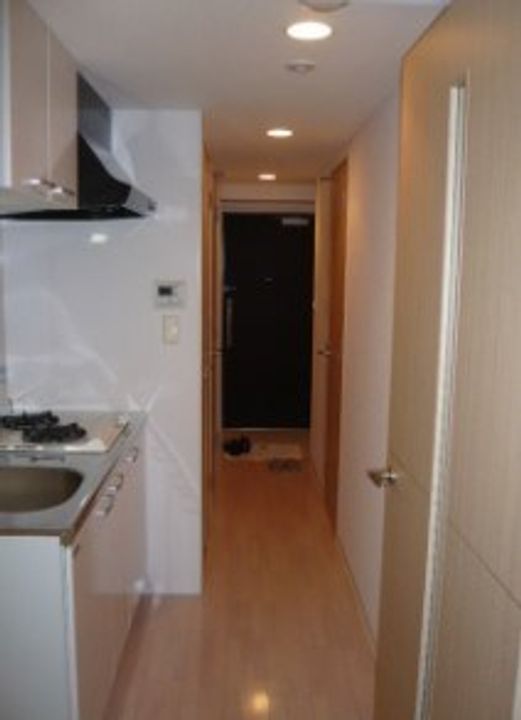 ルクレ難波の居間