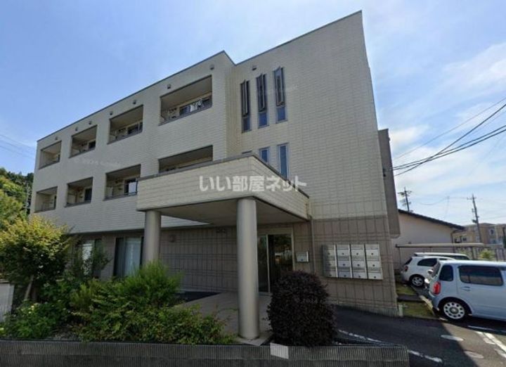 アイユーの外観