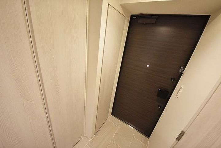 ザ・パークハビオ柿の木坂の玄関