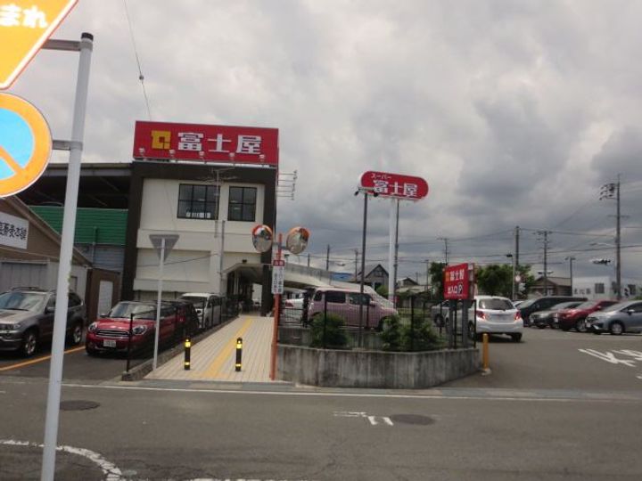 リンピアIIBの周辺