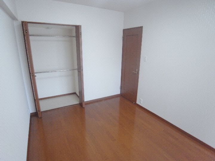 レジデンス辰己の居間