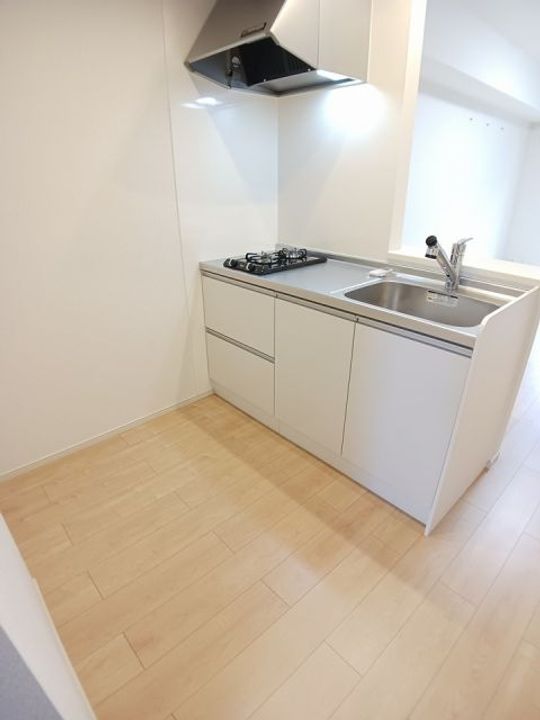 愛媛県四国中央市中之庄町(アパート)の賃貸物件のキッチン