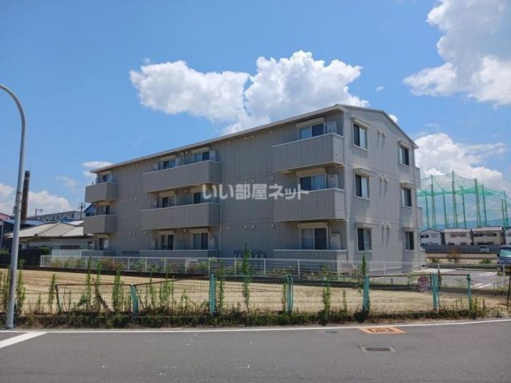 大阪府泉佐野市新安松3(アパート)の賃貸物件の外観