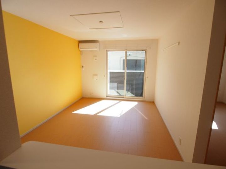 シンフォニー ガーデンの居間