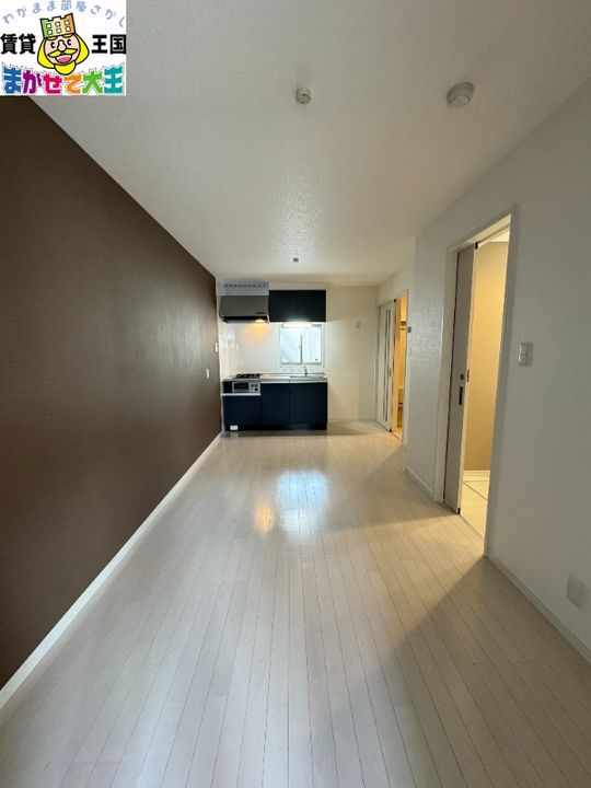 長崎県長崎市新戸町3(アパート)の賃貸物件の居間