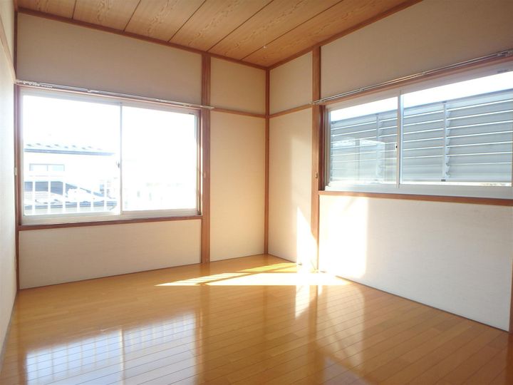 アントパレスの居間