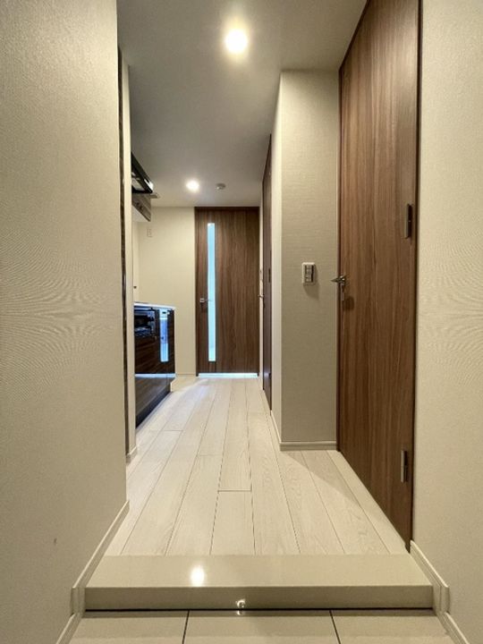 ガーラ・クレスタ横濱関内の玄関