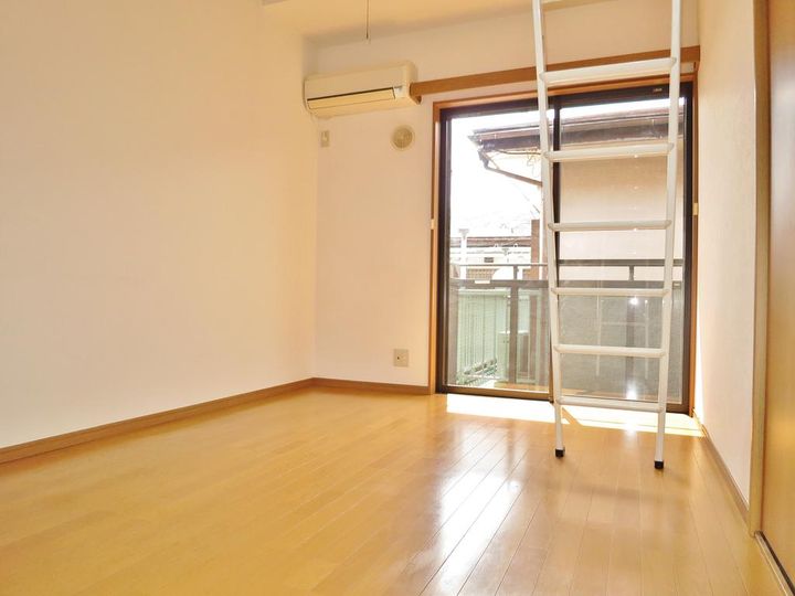 ジョイコーポ座間C棟の居間