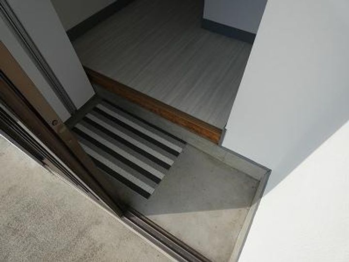 岡山県津山市二宮(一戸建)の賃貸物件の玄関