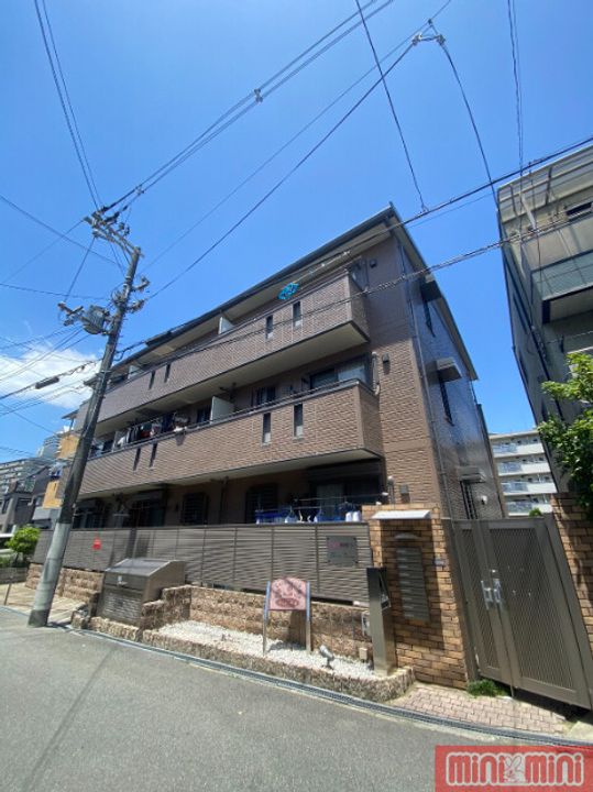 ルミエールiの外観