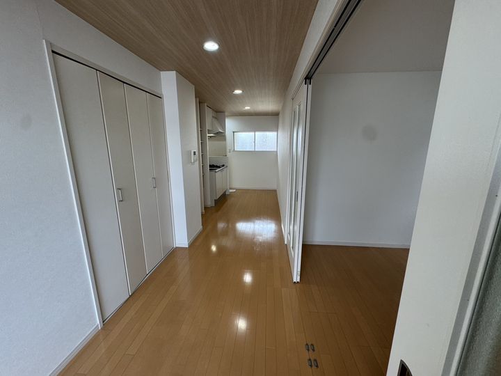 森小路矢野マンションの居間