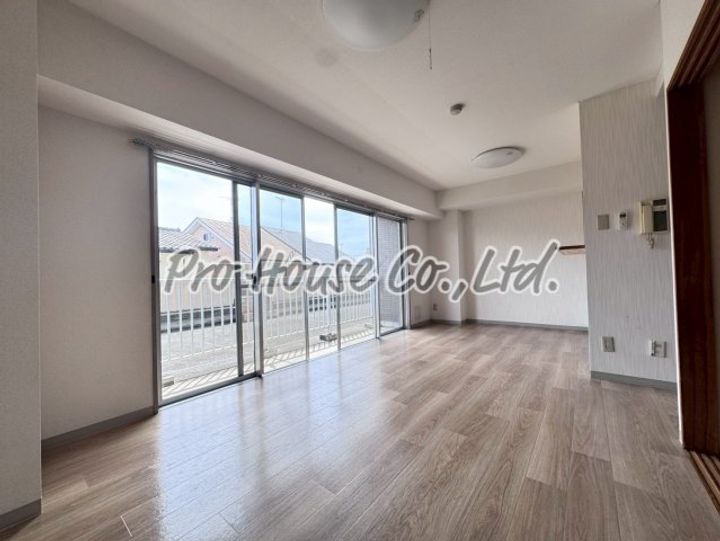 リアライズ花小金井の居間