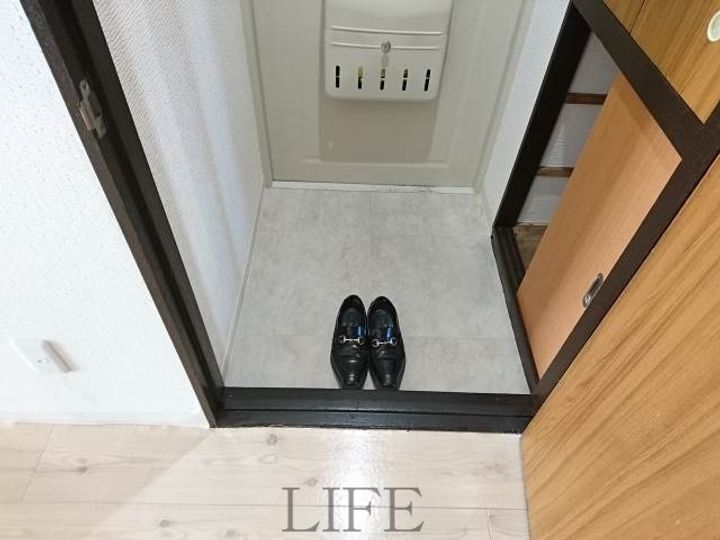 マンションむらかみの玄関