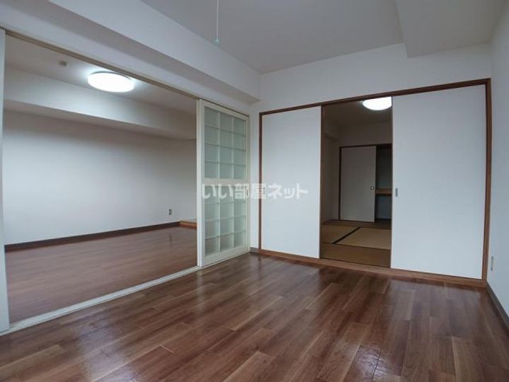 クレステージ田家の内装