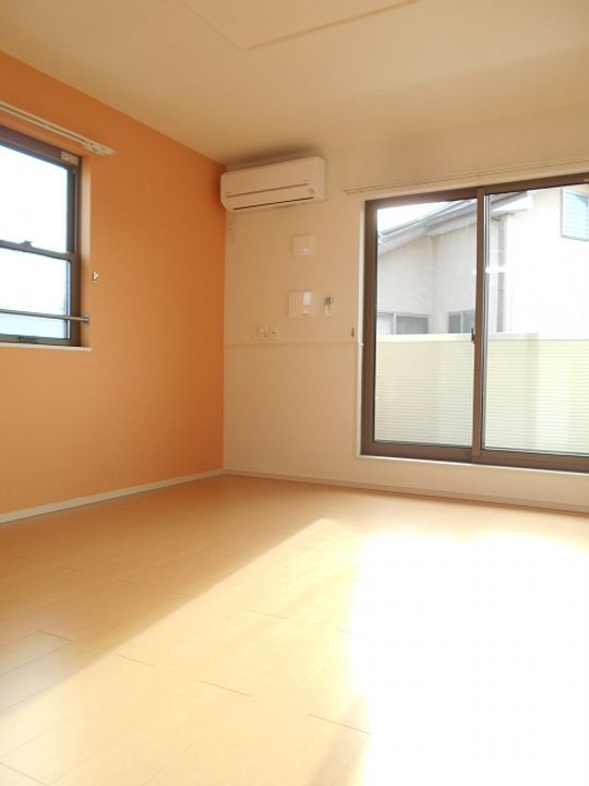 滋賀県東近江市建部堺町(アパート)の賃貸物件の居間