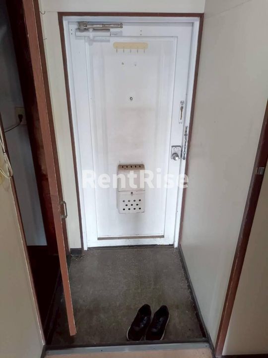 コーポ加藤の玄関