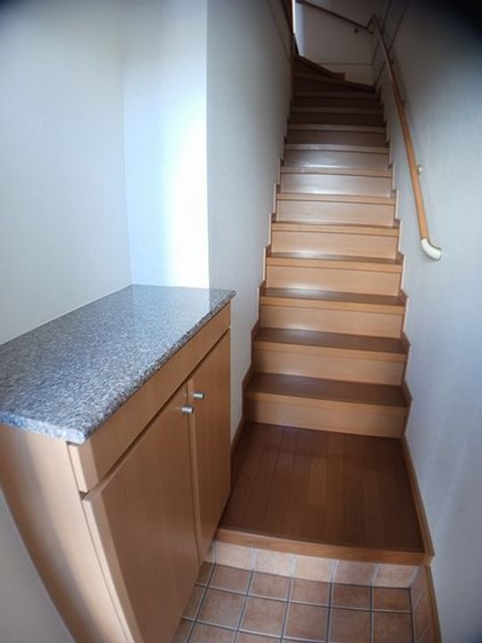 アリヴィオ・ランシェの玄関