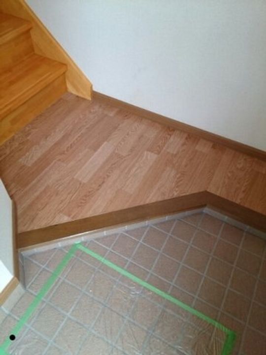 香川県観音寺市南町5(アパート)の賃貸物件の玄関