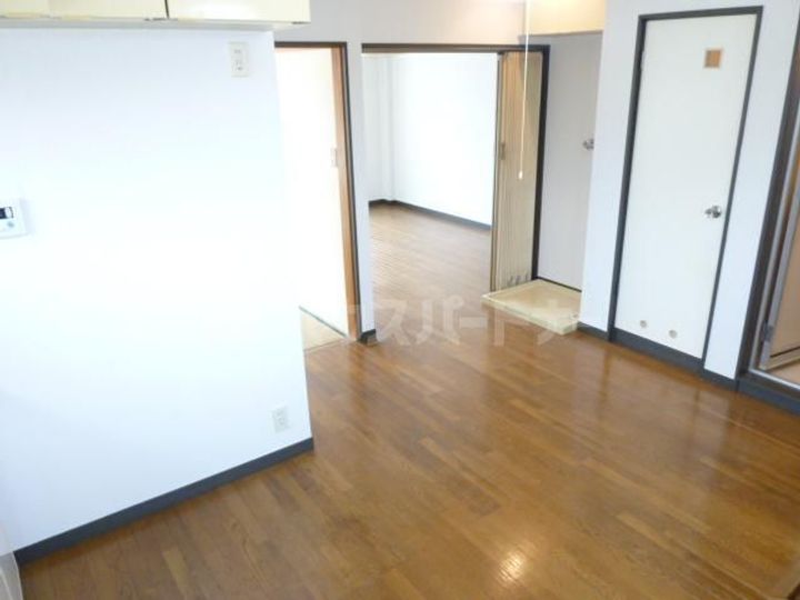 伸光ハイムの内装