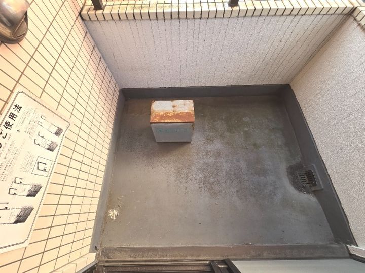 明野ビルの内装