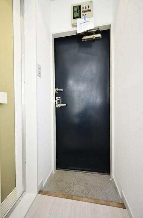 ゼフィランサス衣笠の玄関