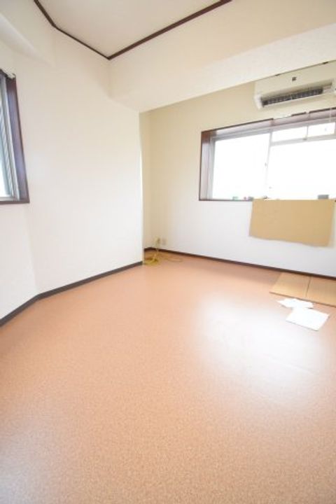 田辺マンションの居間