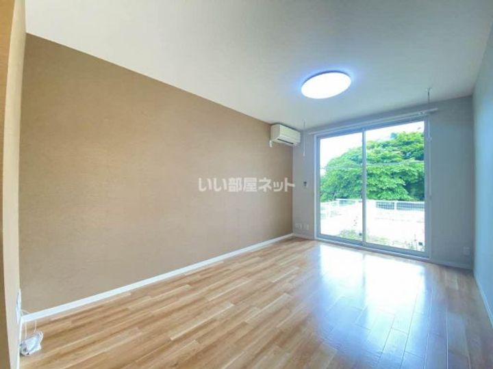 福島県いわき市常磐下湯長谷町梅ノ房(アパート)の賃貸物件の居間