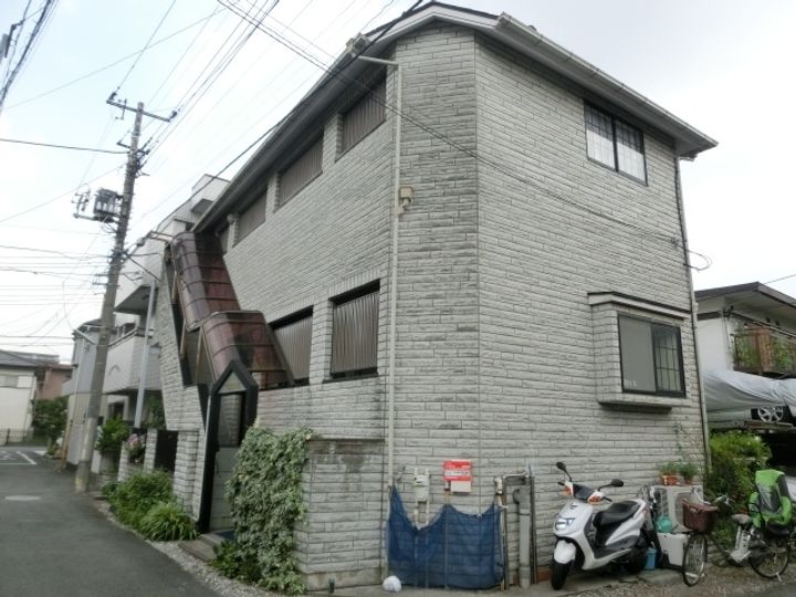 パークアベニューメザニーヌの外観