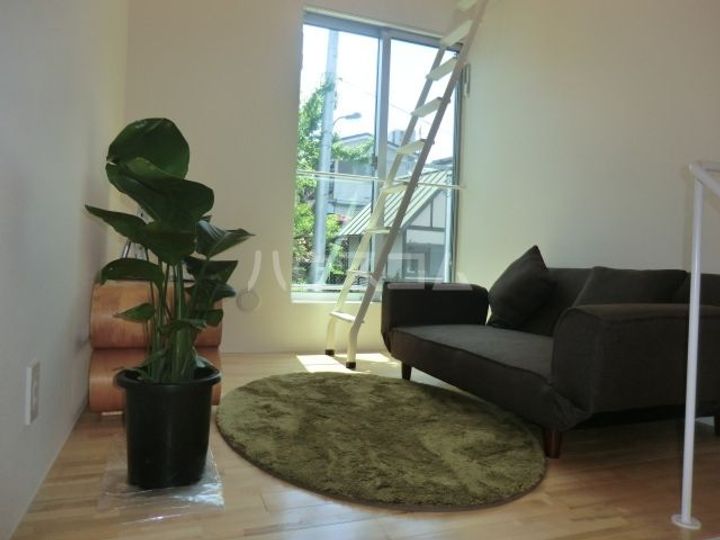 MOKKU HOUSEの居間