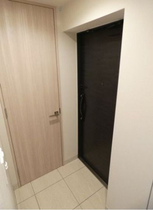 東京都渋谷区代々木2(マンション)の賃貸物件の玄関