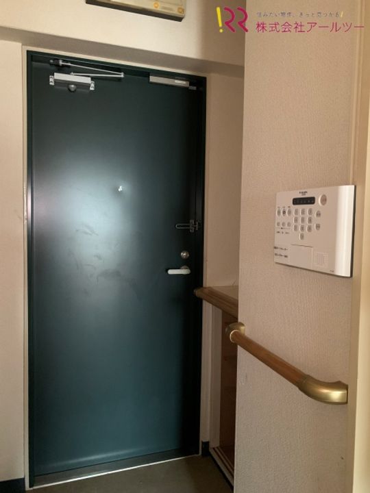トーカンマンション医学町の玄関