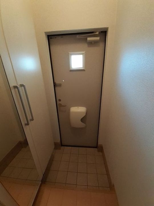 群馬県安中市大竹(アパート)の賃貸物件の玄関