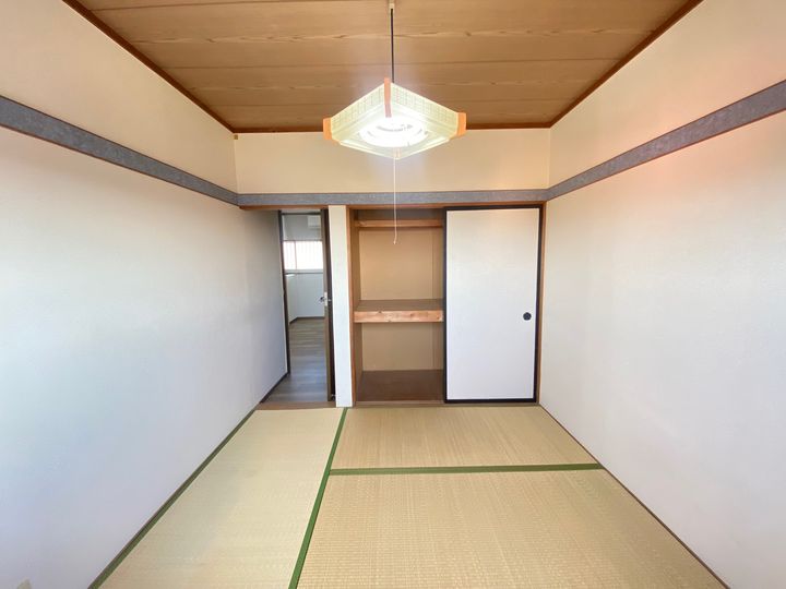 パレス中郷の内装