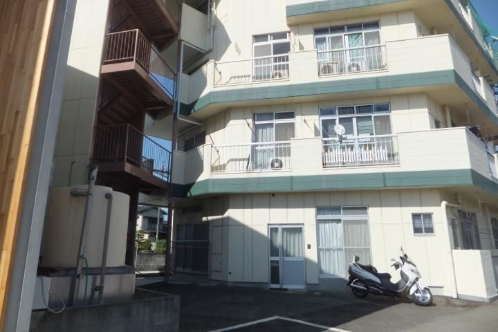 室園マンションの外観