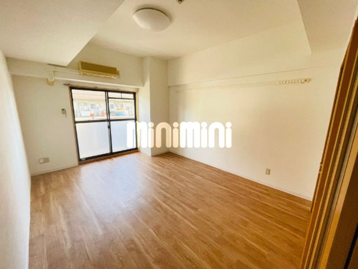 シャトーボナールの居間