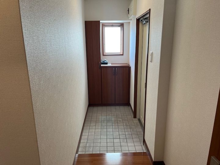 サンパレス鷹匠の玄関