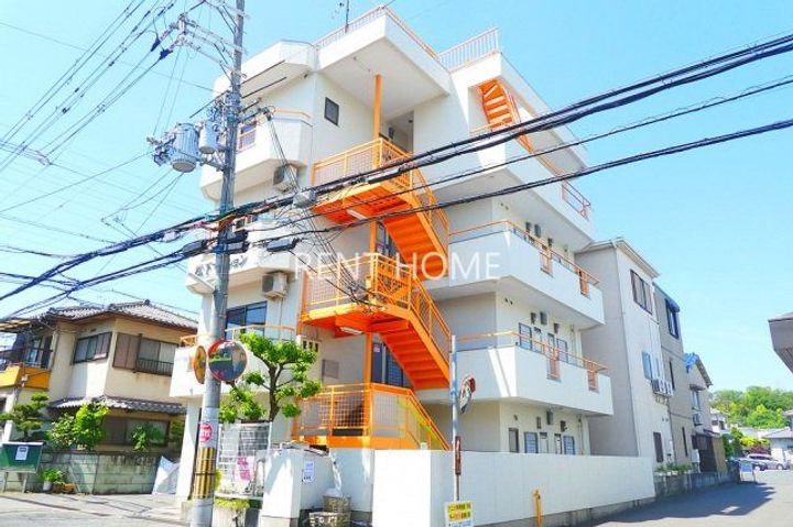 松下マンションの外観