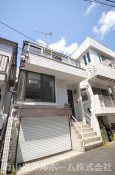 東京都渋谷区神宮前3(一戸建)の賃貸物件の外観