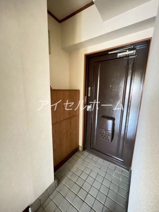 広島県呉市広大新開2(マンション)の賃貸物件の玄関