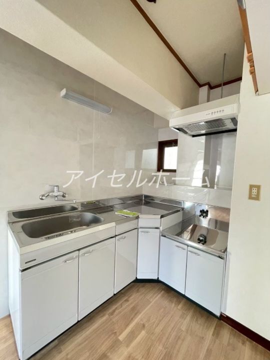 広島県呉市広大新開2(マンション)の賃貸物件のキッチン