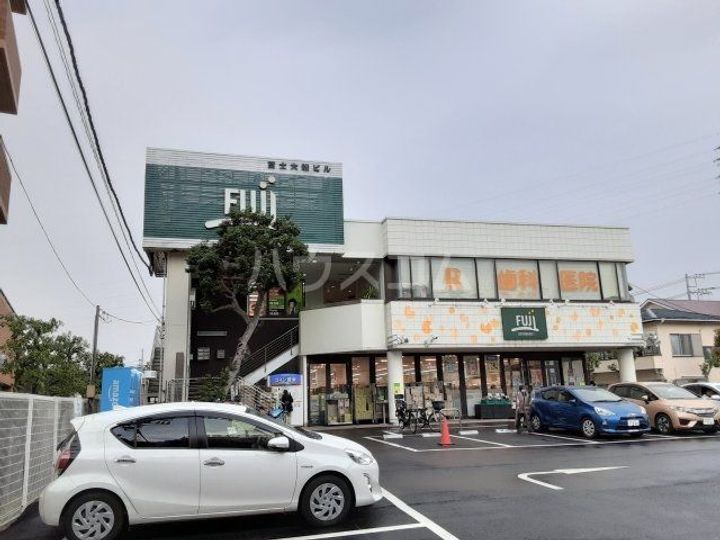 スプリングピアFの周辺